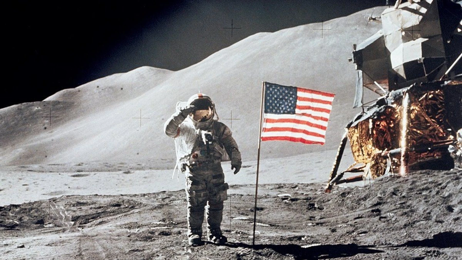 Bandera de los Estados Unidos de América en la Luna
