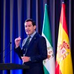 El presidente de la Junta de Andalucía, Juanma Moreno, está "cómodo" con la actual composición de su Gobierno