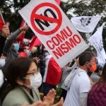 Protesta contra el comunismo y el nuevo Gobierno de Perú liderado por Pedro Castillo este domingo en Lima