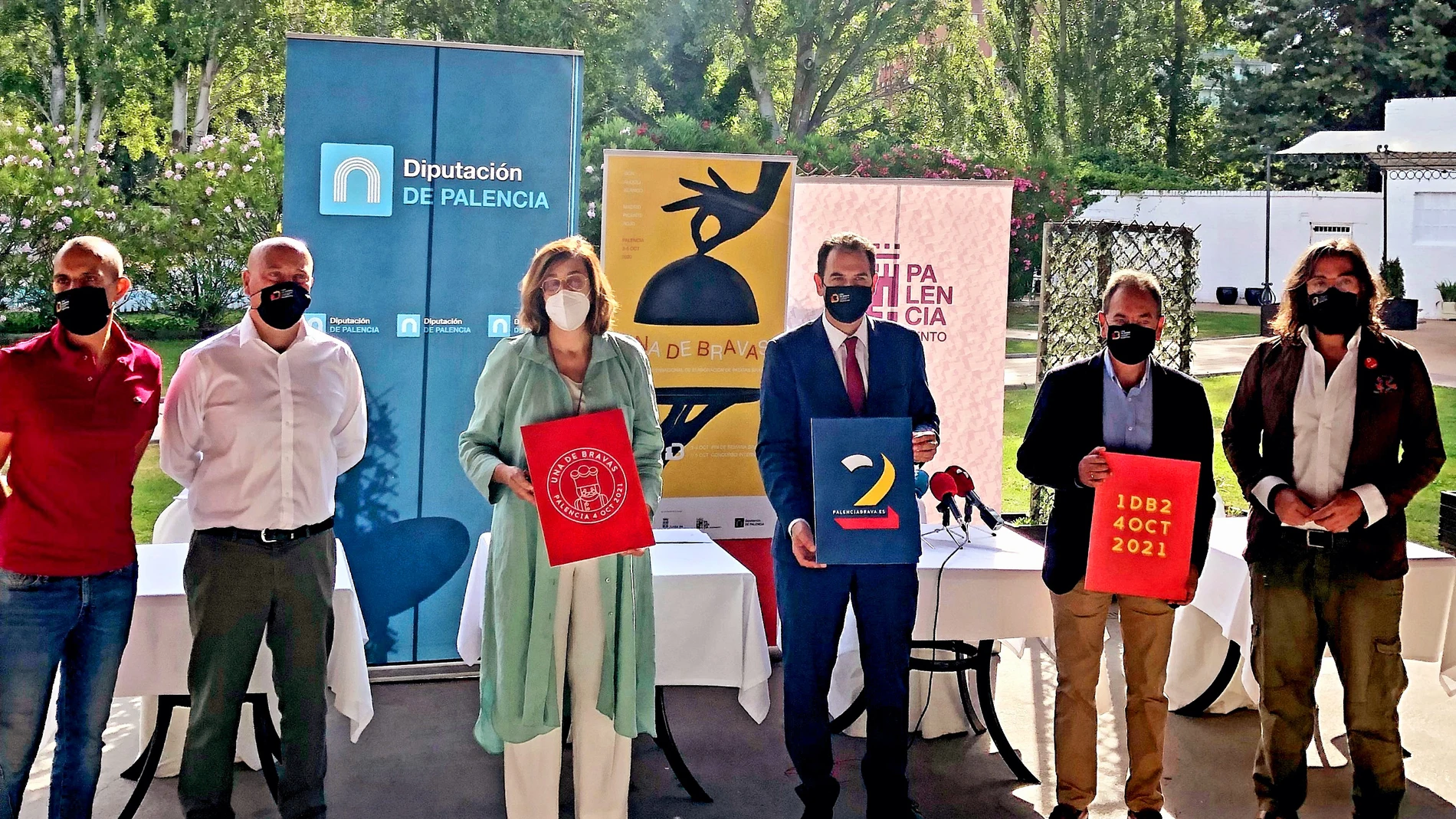 El alcalde de Palencia, Mario Simón, y la presidenta de la Diputación, Ángeles Armisén, entre otros, presentan el concurso