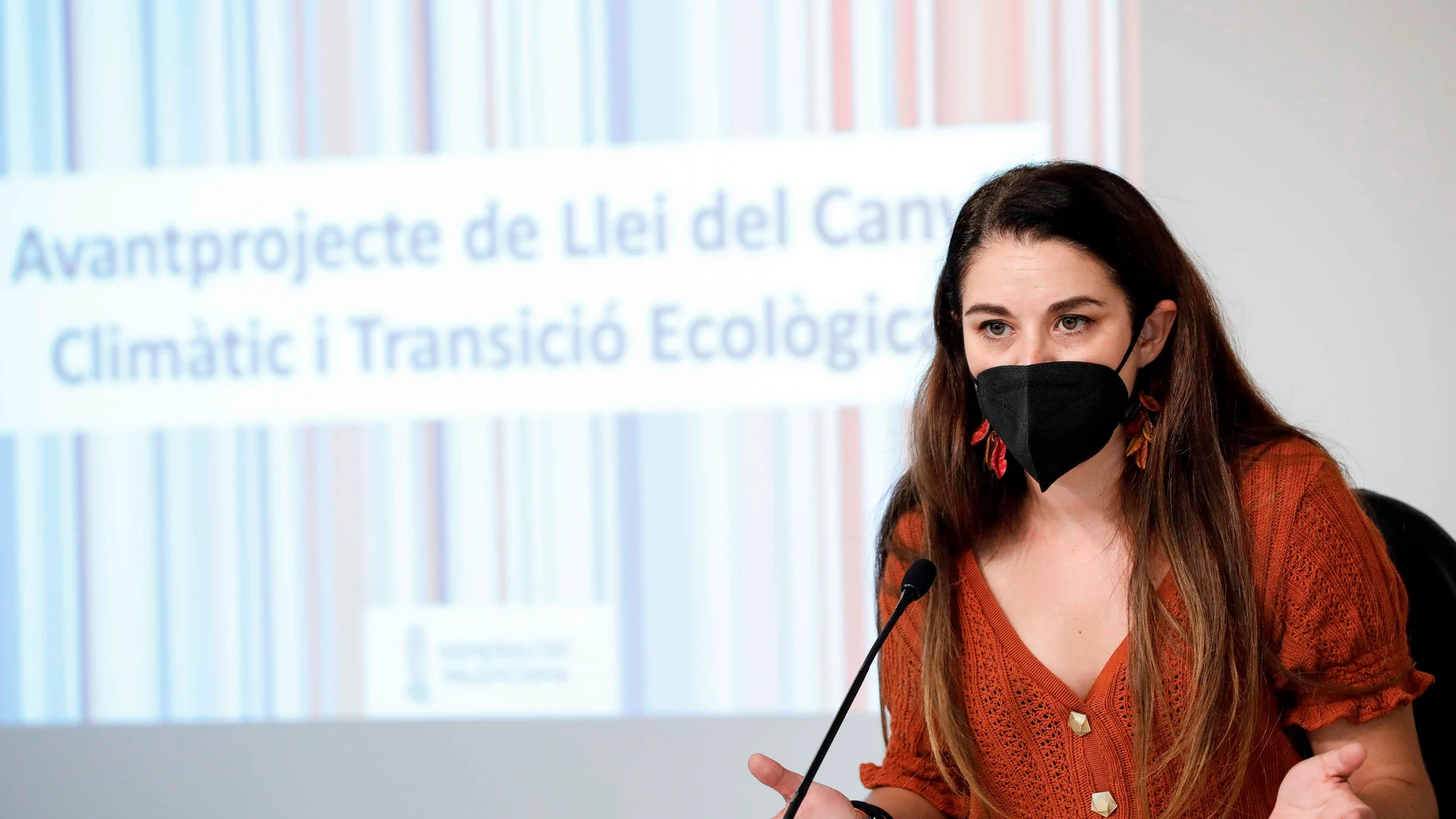 La consellera de Agricultura, Desarrollo Rural, Emergencia Climática y Transición Ecológica, Mireia Mollà, llevó a cabo el anteproyecto de Ley del Cambio Climático y Transición Ecológica que ahora da lugar a este nuevo plan.