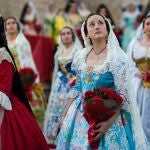 La floristería Violeta Lolín rebaja los precios de los ramos para la Ofrenda a la Virgen