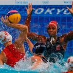 Ashleigh Johnson, la portera estadounidense, fue un muro insupèrable para España