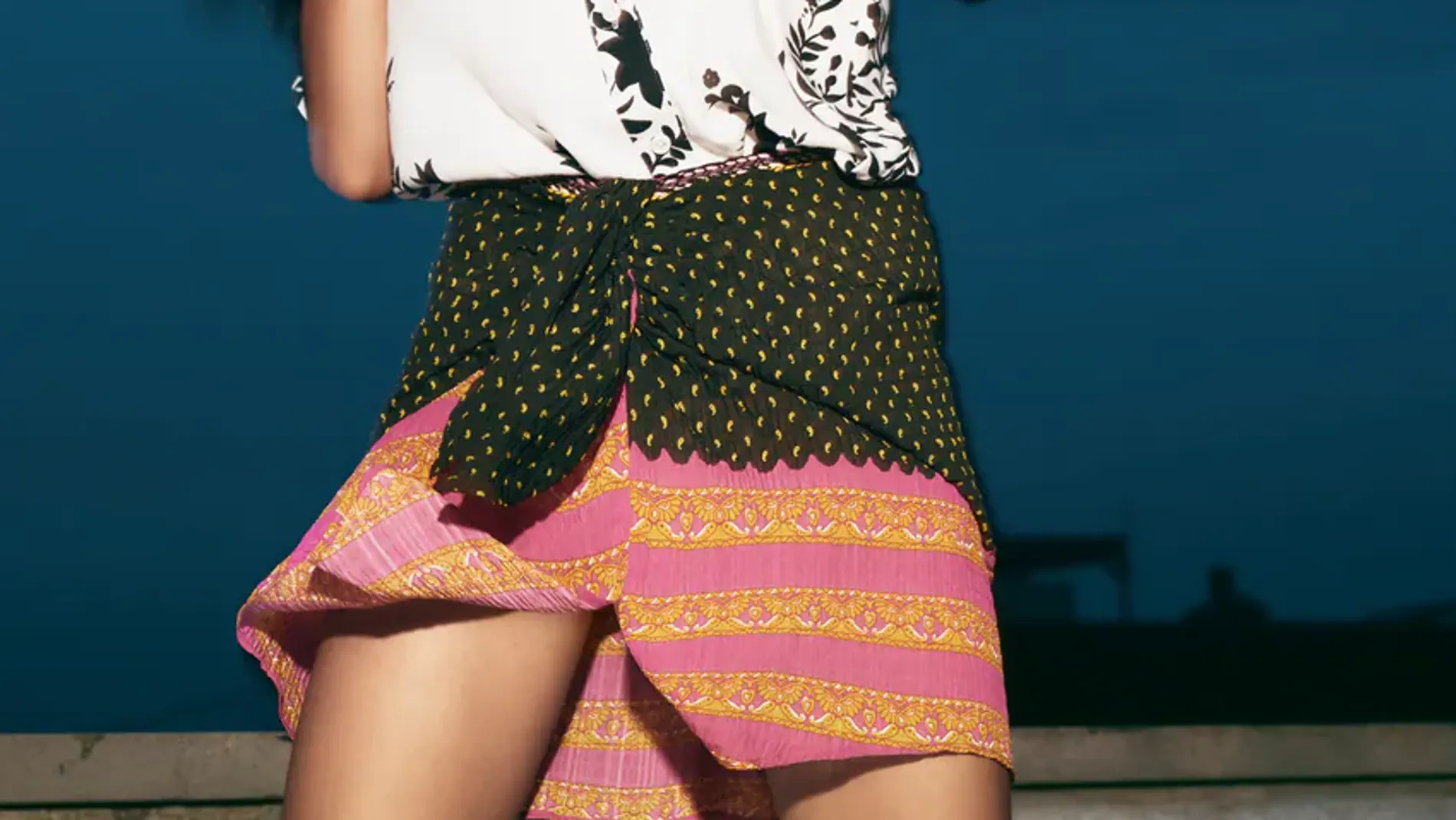 La falda mini de Zara que ha enamorado a La Vecina Rubia.