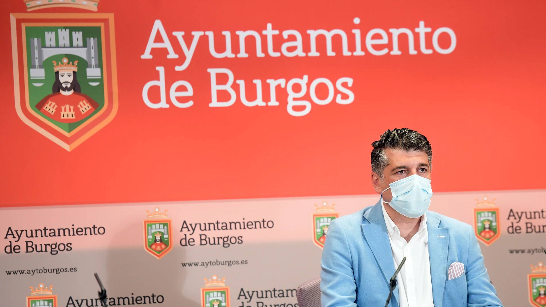 El alcalde en funciones de Burgos y presidente de Promueve, Vicente Marañón, informa sobre el Fin de Semana Cidiano