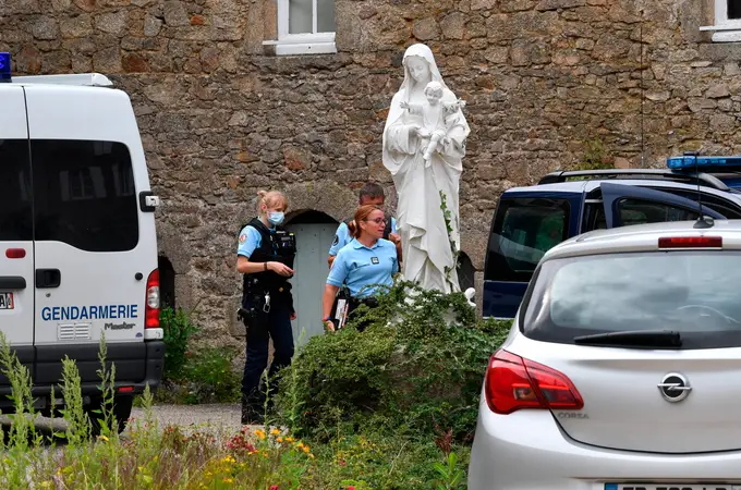 El asesinato de un párroco conmociona a la Iglesia en Francia