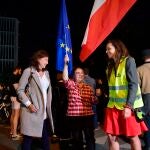 Miembros de la oposición polaca en un acto en las calles de Varsovia