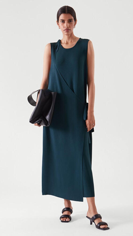 Esta marca tiene todos los vestidos que buscan las mujeres de 50 para el verano y empezar el otoño