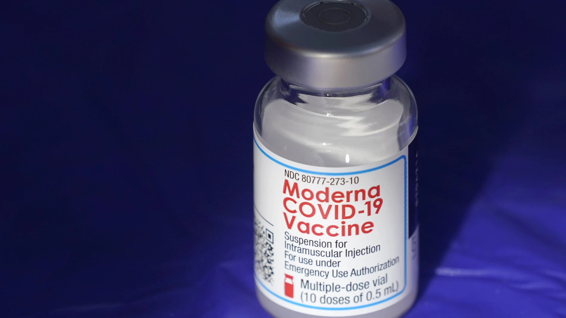 En la imagen, un vial con la vacuna de Moderna contra la Covid-19
