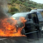 El fuego en un vehículo ha sido la causa del incendio en Navalacruz (Ávila)