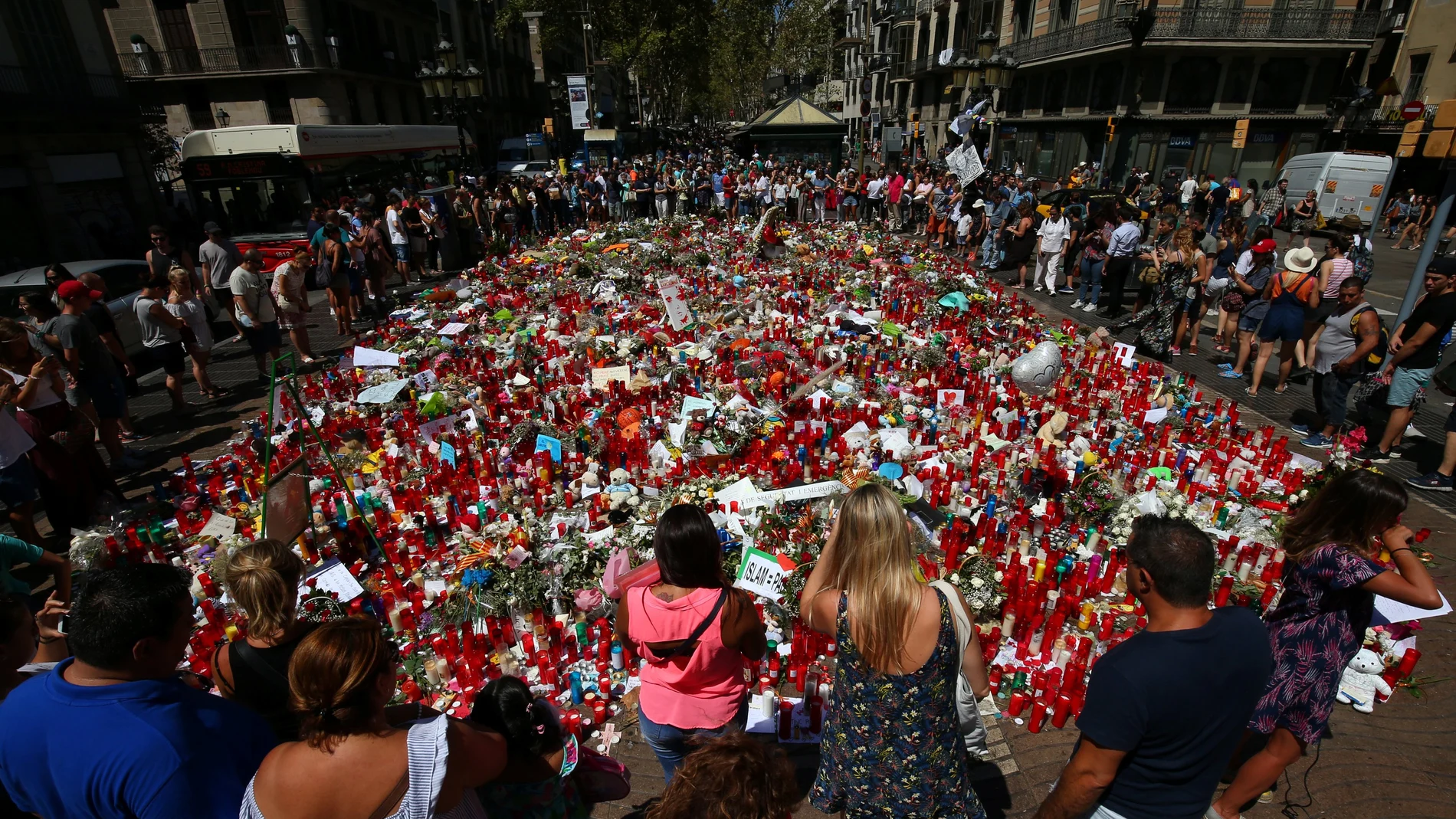 Manifestación tras los atentados terroristas de Barcelona y Cambrils en agosto de 2017, que dejaron un saldo de 16 muertos