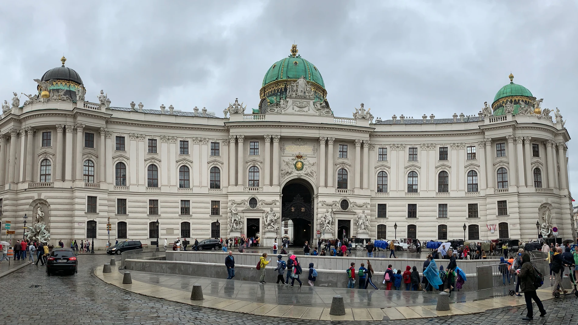 Fachada principal del Palacio Imperial de Hofburg
