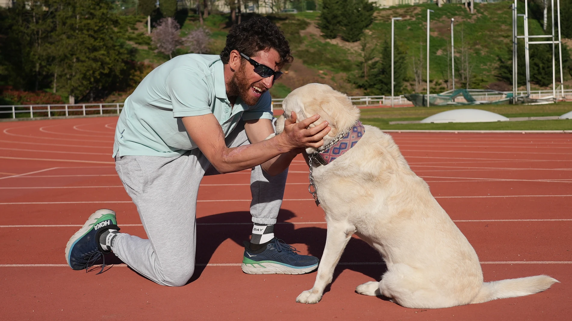 «Jota», con su perro en las pistas donde se ha entrenado para los Juegos