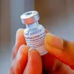 Vial de la vacuna de Pfizer-BioNTech contra la Covid-19