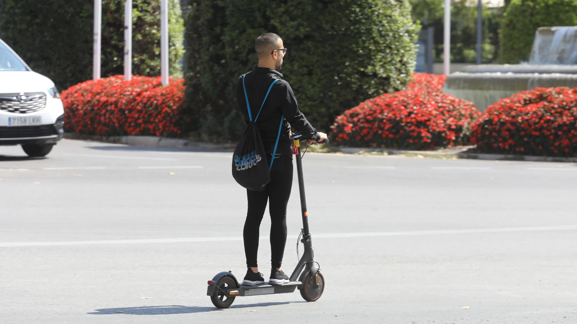 Los patinetes se han convertido en parte del paisaje cotidiano de las ciudades. Cipriano Pastrano