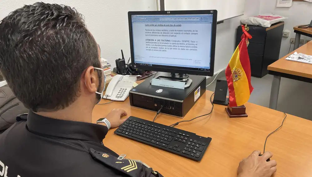 Policía Nacional paraliza más de 300.000 euros estafados mediante internet por el conocido como método del CEO