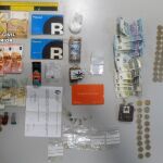 Droga, dinero y otros objetos requisados por la Guardia Civil