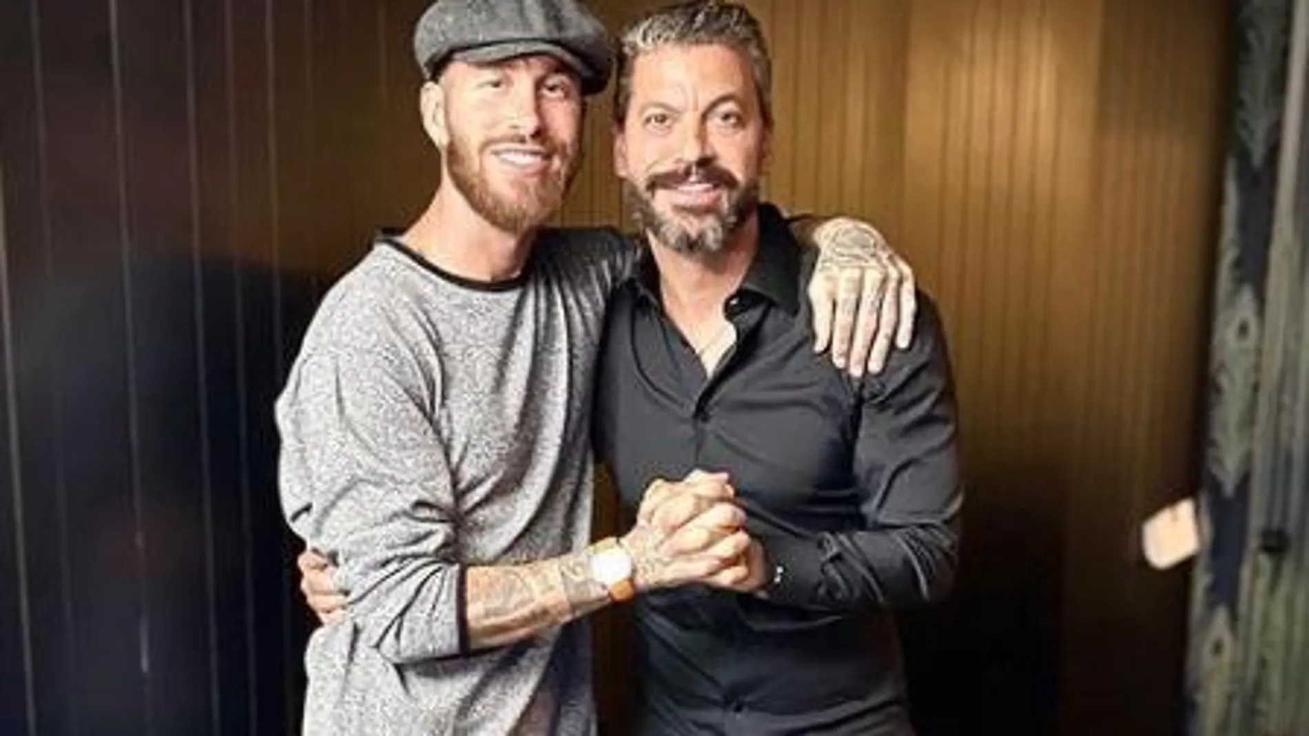 Sergio Ramos, junto a su hermano y representante, René