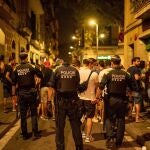 Desalojadas 4.100 personas en Barcelona en la primera noche sin toque de queda.