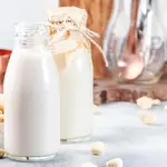 Las leches de crecimiento son preparados lácteos que han modificado la composición de la leche de vaca, para sustituir las grasas naturales por grasas poliinsaturadas