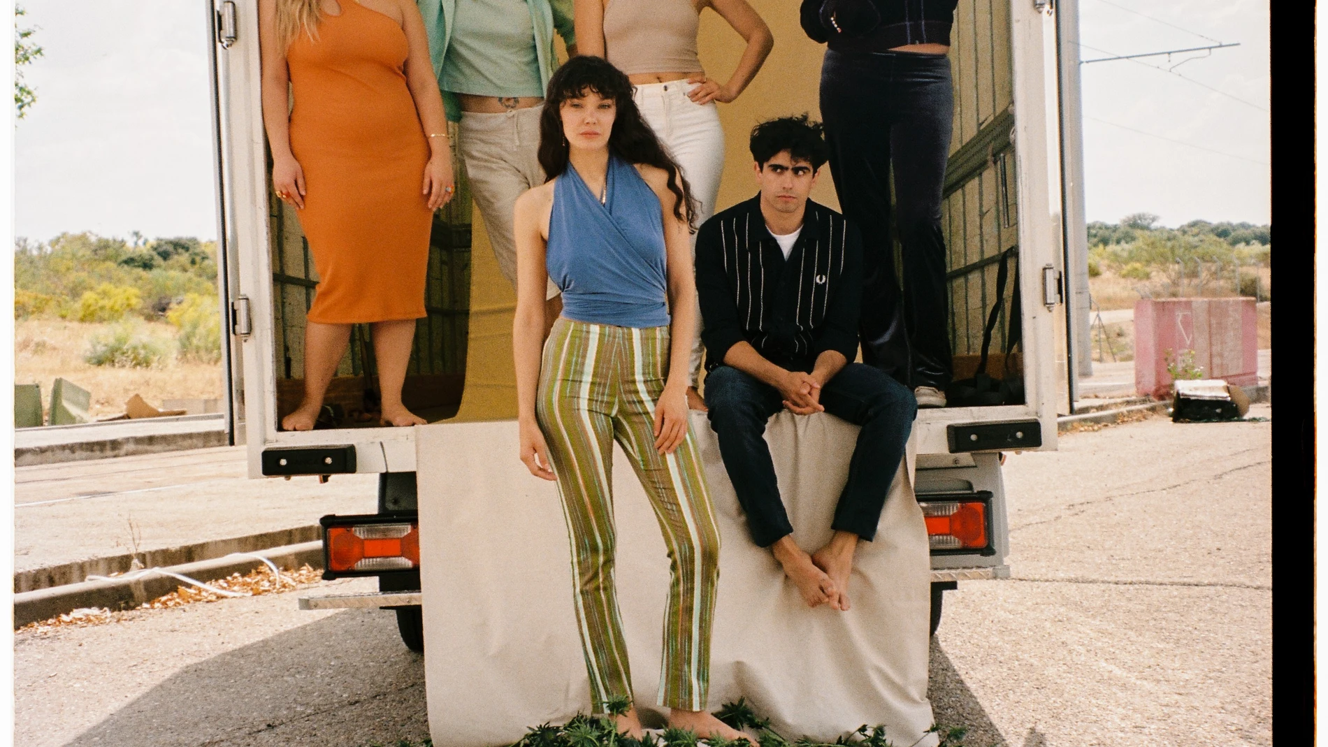 Elenco de la serie Cardo