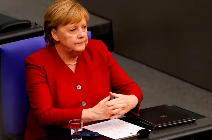 Merkel asegura que Alemania tratará de proseguir las evacuaciones tras el 31 de agosto