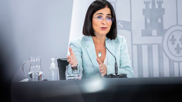 La ministra de Sanidad, Carolina Darias, durante la rueda de prensa posterior a la reunión del Consejo Interterritorial del Sistema Nacional de Salud A.Martínez Vélez. POOL/Europa Press