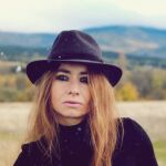 - La cantante y compositora abulense Teresa Martín, impulsora del proyecto musical "Mira Godot", es la autora de "Fuerza"