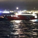 Un ferry choca contra els Malvins