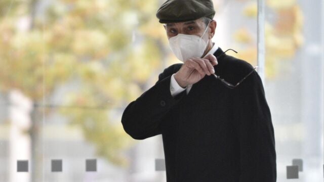 "Josu Ternera", en la imagen en una de sus comparecencias ante los tribunales franceses, está reclamado por España