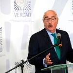 AME1577. BOGOTÁ (COLOMBIA), 31/08/2021.- El expresidente de Colombia Andrés Pastrana habla durante una Audiencia de Contribución ante la Comisión de la Verdad, hoy, en Bogotá (Colombia). Pastrana es el quinto expresidente que ofrece su visión sobre hechos del conflicto armado colombiano ante la comisión. EFE/ Carlos Ortega