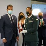 El consejero de la Presidencia, Ángel Ibáñez, hace entrega de las Medallas a las Víctimas del Terrorismo de Castilla y León.