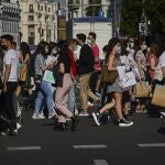 Ambiente en las calles del centro de Madrid con mascarillas