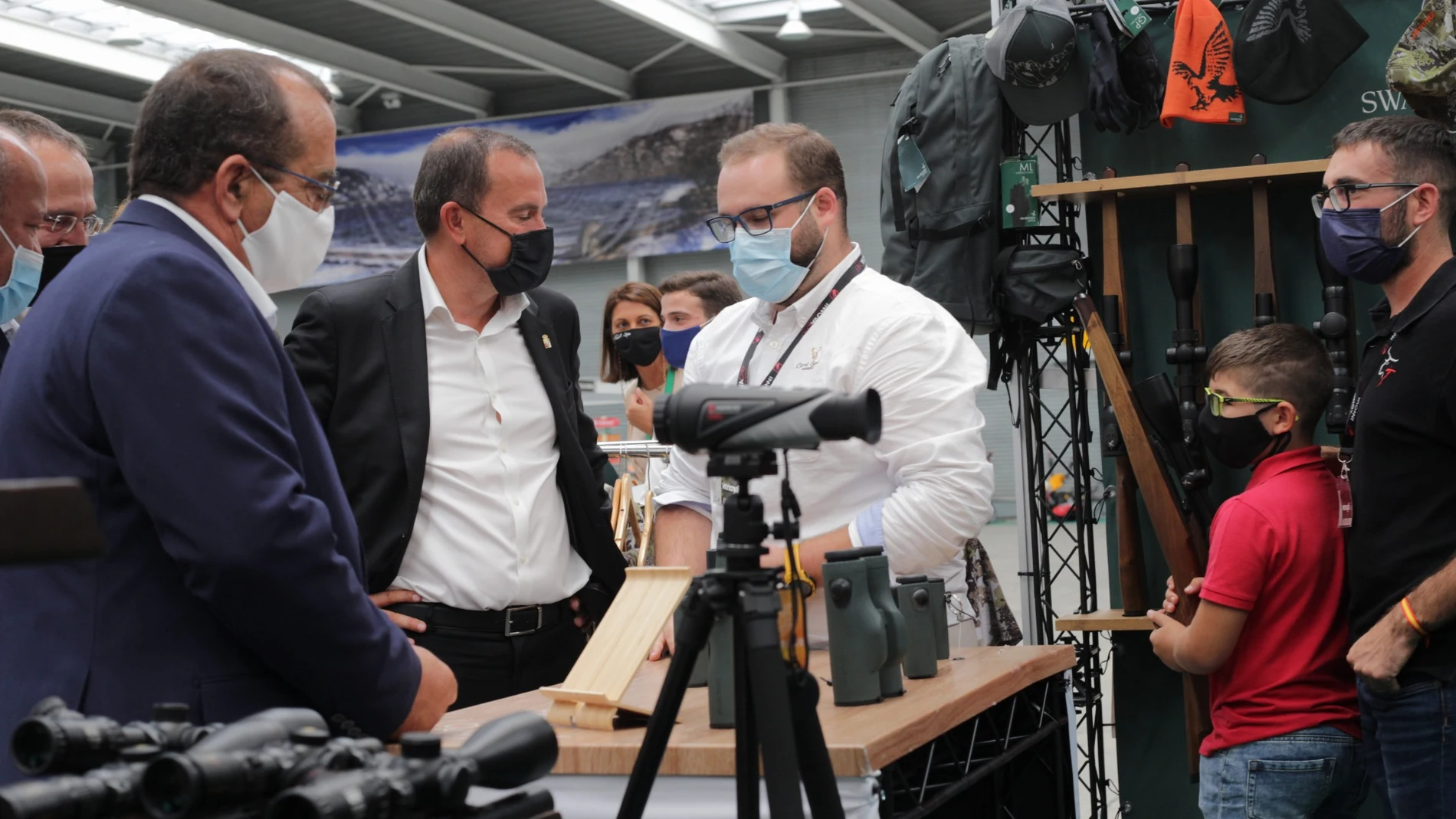 El presidente de la Diputación de Zamora, Francisco José Requejo, inaugura Venandi, feria transfronteriza de caza y pesca