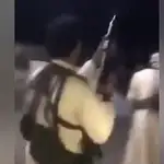 El talibán, poco antes de pegarse el tiro en el pie