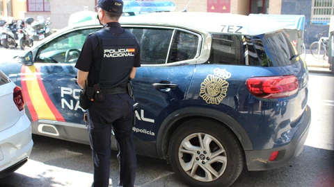 Imagen de un Policía Nacional
