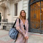 La influencer nos enseña un look de lo más copiable y efectivo para empezar el otoño