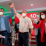  El PSOE se pone el traje de campaña en Andalucía: «Prepara las maletas, Moreno»