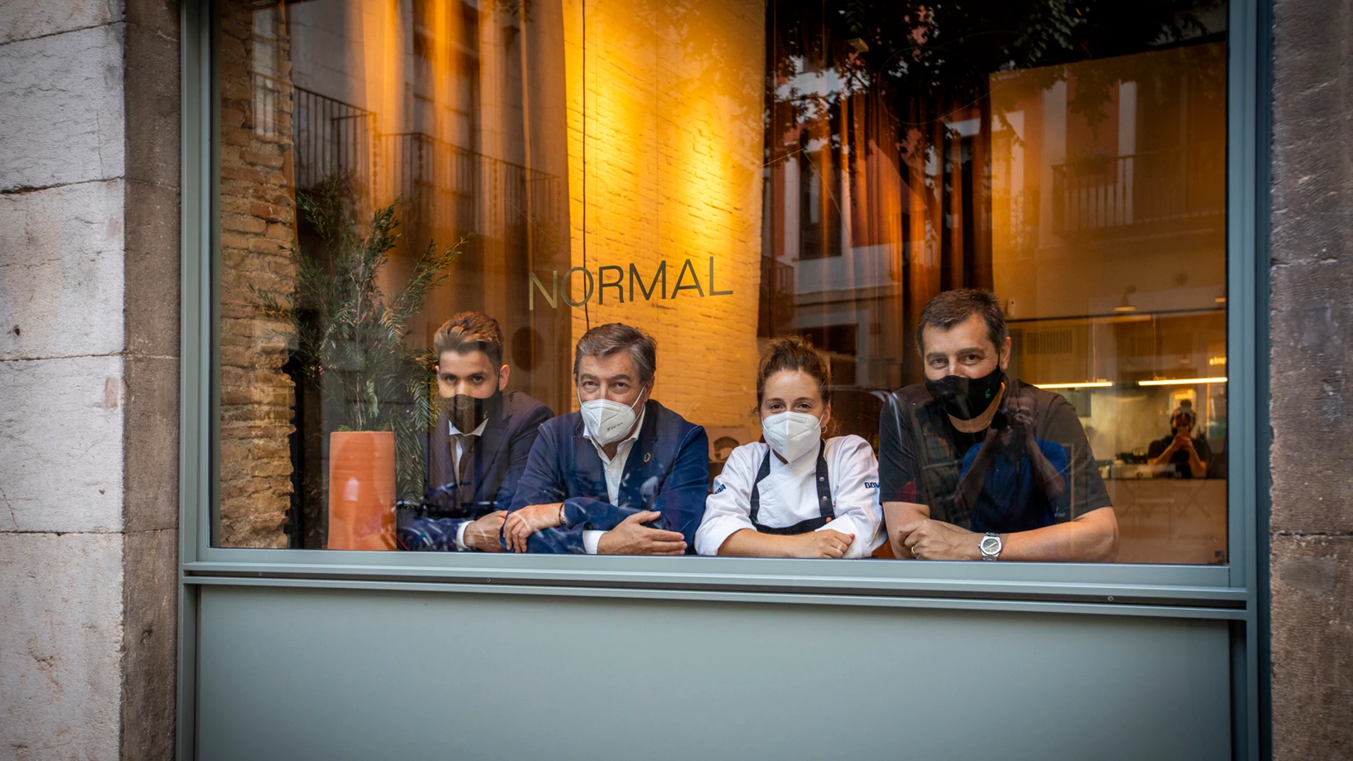 Joaquín Cufré, Joan Roca, Elisabet Nolla y Pitu Roca, director del espacio