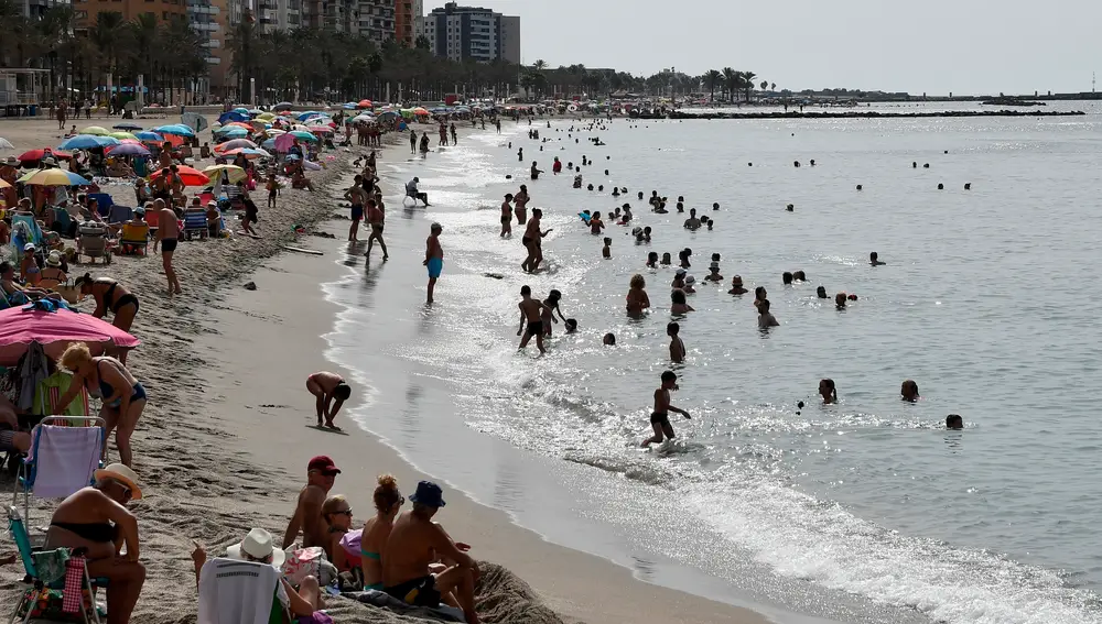 Almería es un destino de playa, entre otros aspectos. EFE/ Carlos Barba