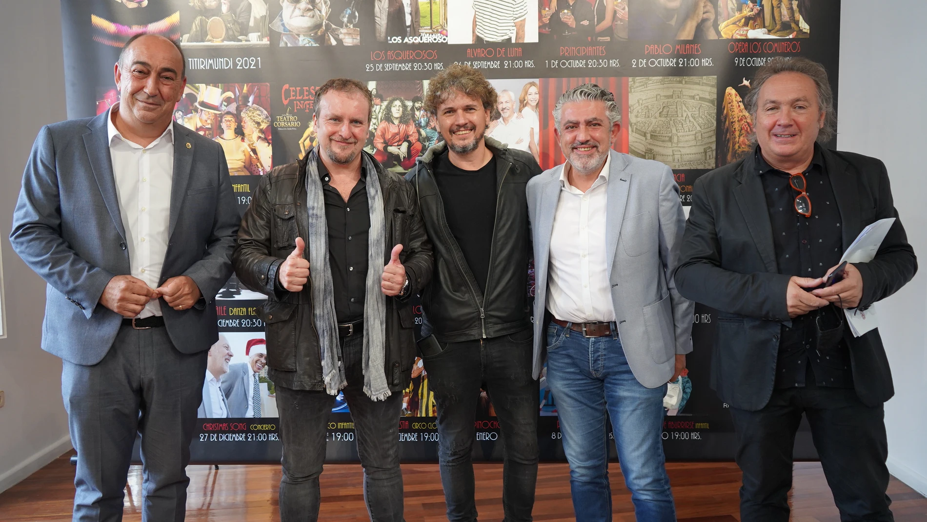 El presidente de la Diputación de Segovia, Miguel Angel de Vicente, presenta la temporada del Teatro Juan Bravo, junto al diputado de Cultura y Juventud, José María Bravo, del director del auditorio, Marco Antonio Costa, y del actor Fernando Cayo