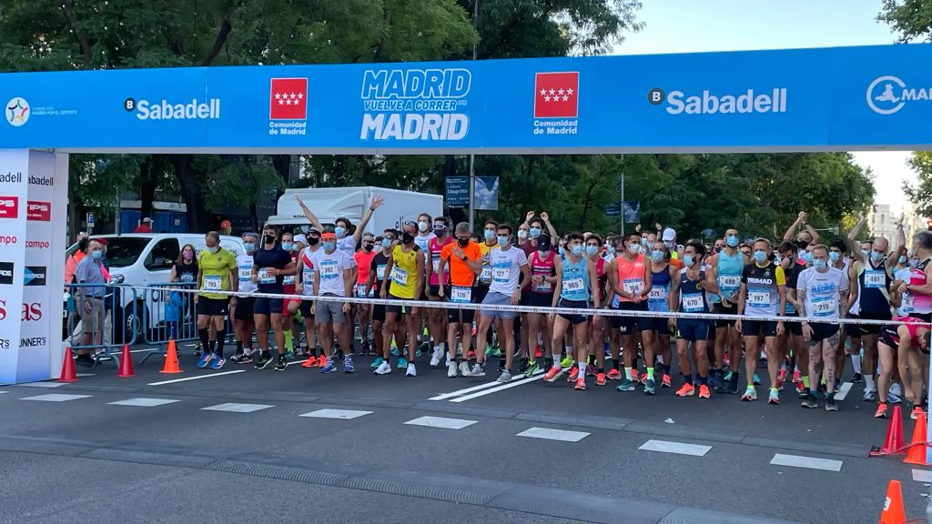 Los 5.000 participantes de la última edición de «Madrid corre por Madrid» esperan en la meta de salida el 12 de sepriembre de 2021.
