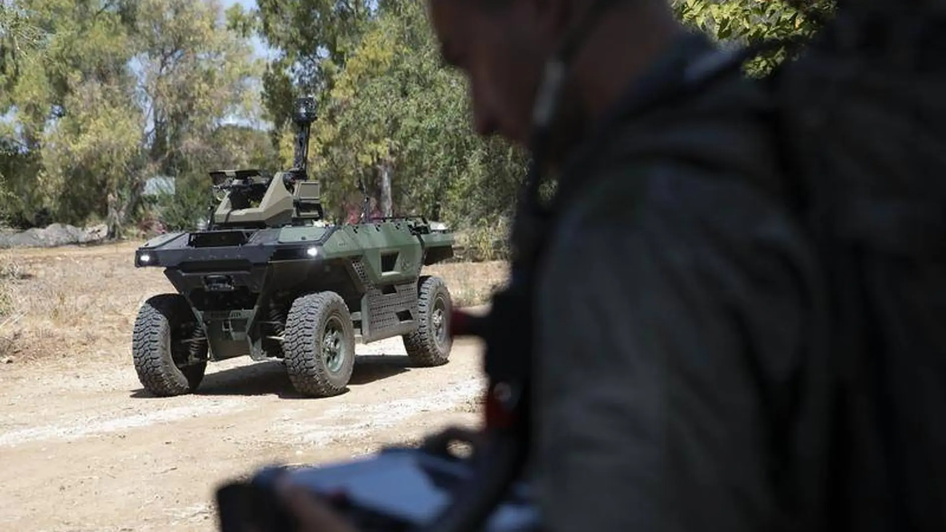 Un robot capaz de disparar y patrullar zonas de guerra diseñado por un contratista israelí