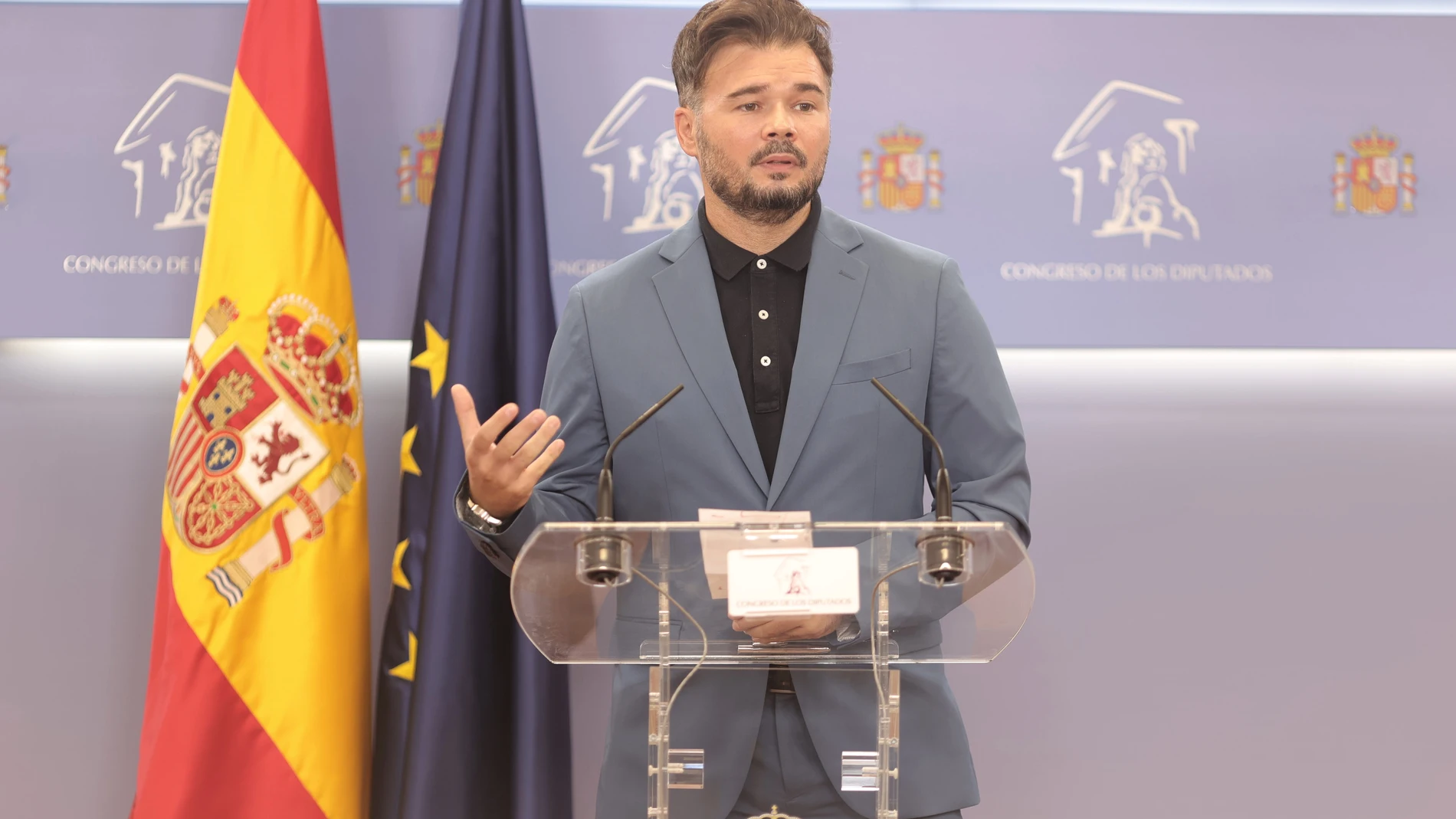 El portavoz parlamentario de la ERC, Gabriel Rufián, en rueda de prensa en el Congreso