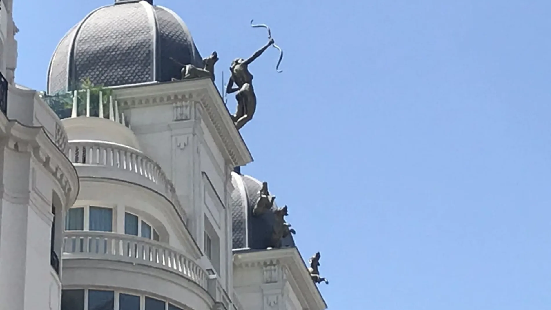 Diana cazadora en la Gran Vía