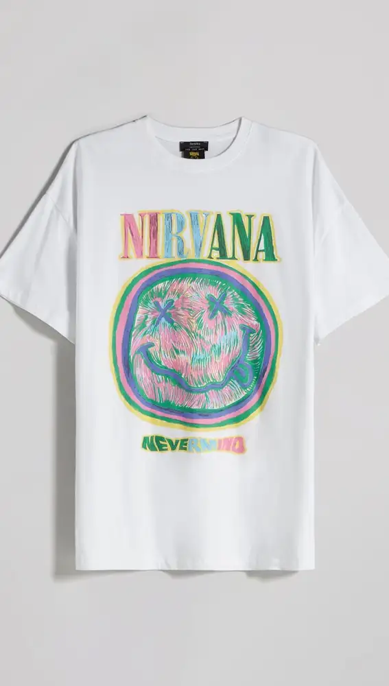 Camiseta manga corta print Nirvana, de Bershka