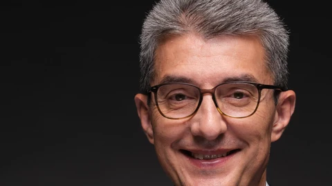 "El sector químico, muy dependiente del petróleo, alerta de que para electrificarse se necesitará tres veces más de renovables", Carles Navarro, presidente de la Federación Empresarial de la Industria Química Española