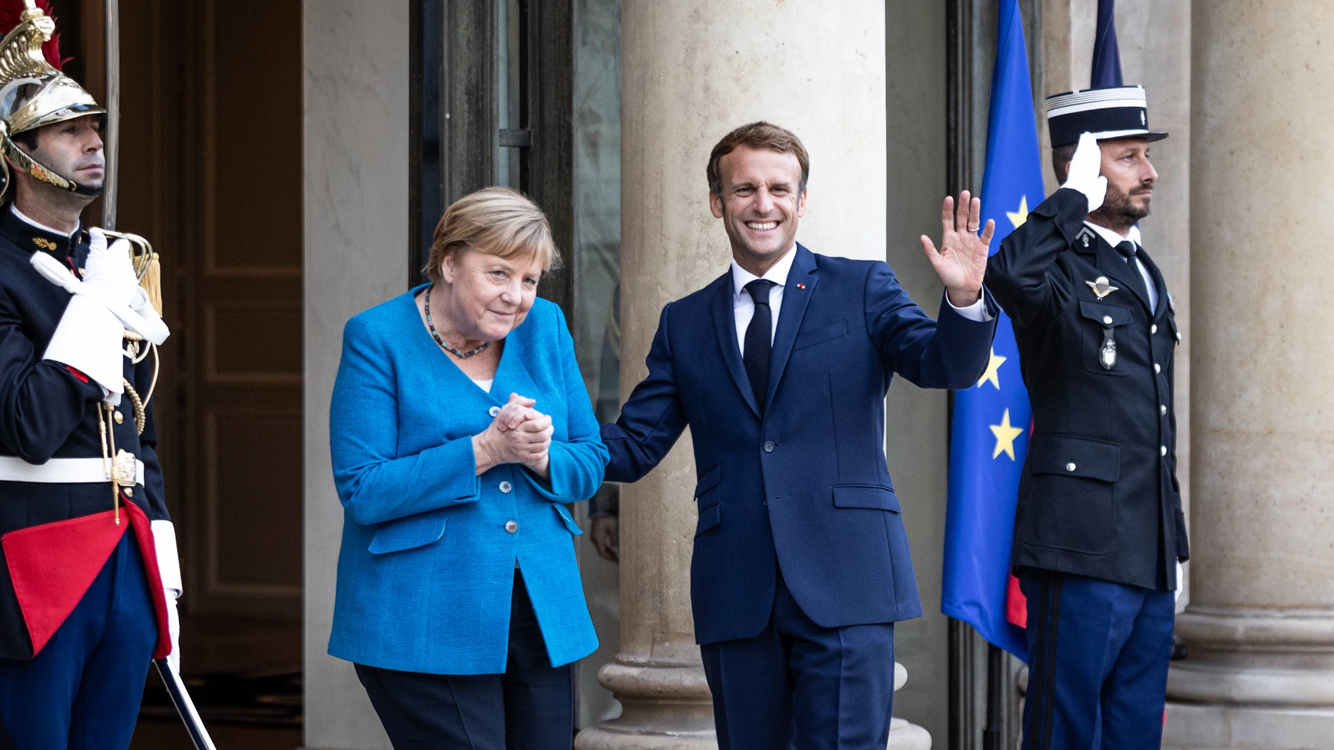 Merkel y Macron se han reunido en París