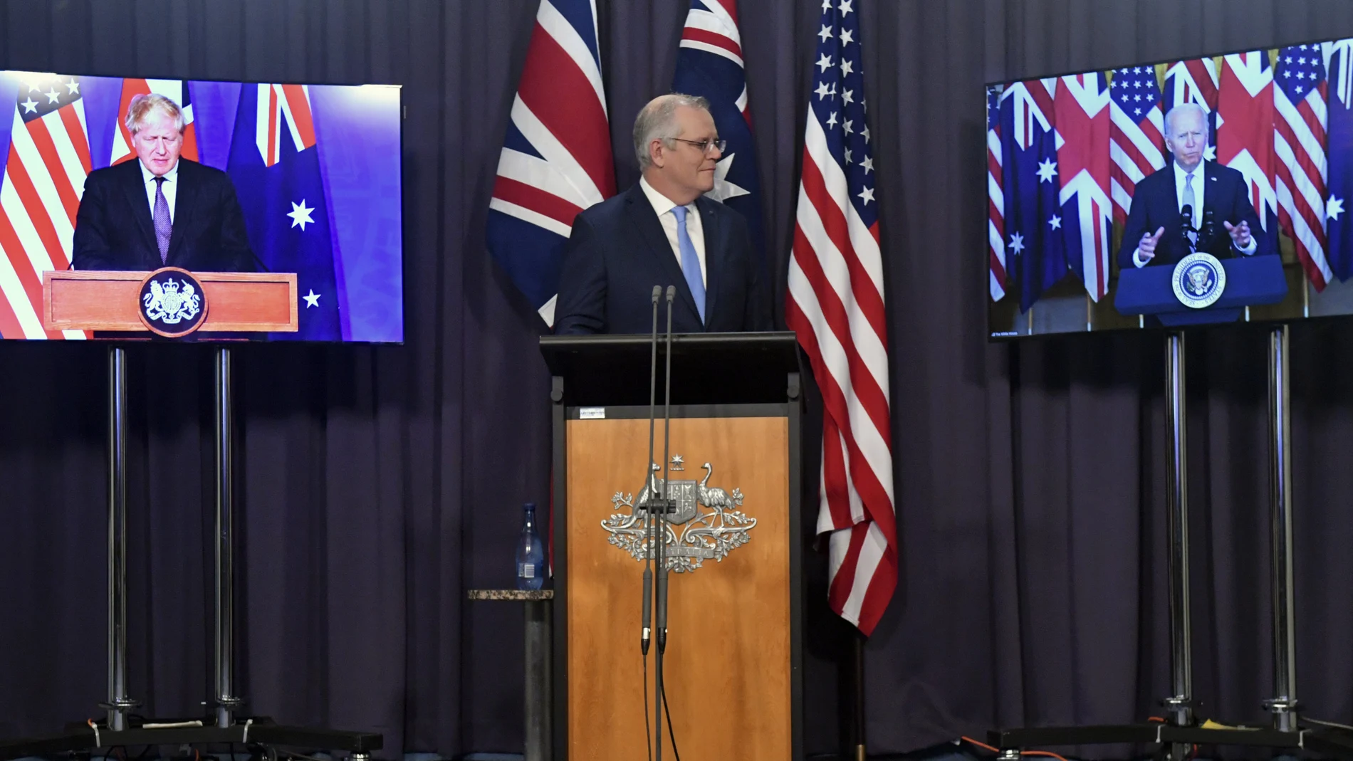 El primer ministro de Australia, Scott Morrison, en una rueda de prensa telemática junto al presidente de Estados Unidos, Joe Biden, y el primer ministro de Reino Unido, Boris Johnson
