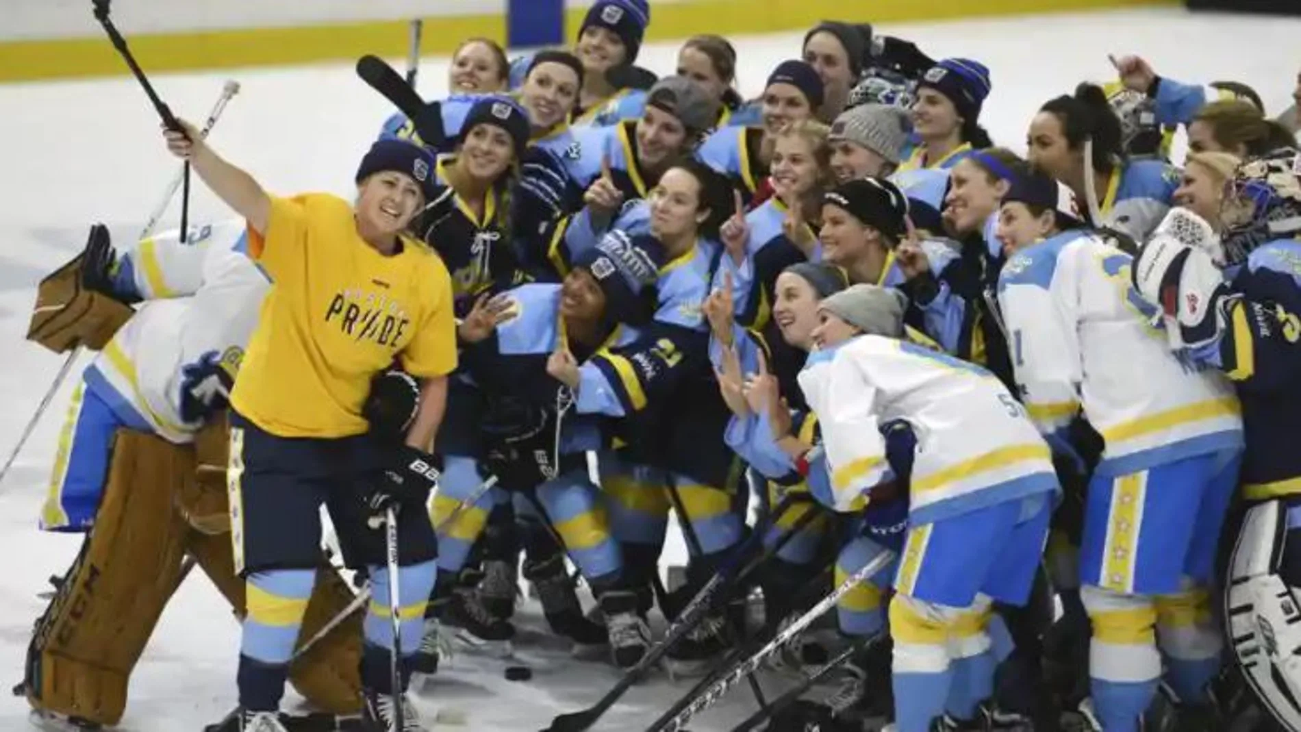 La Liga Nacional de Hockey de EEUU deja de ser "femenina"